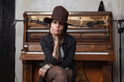 linda-perry